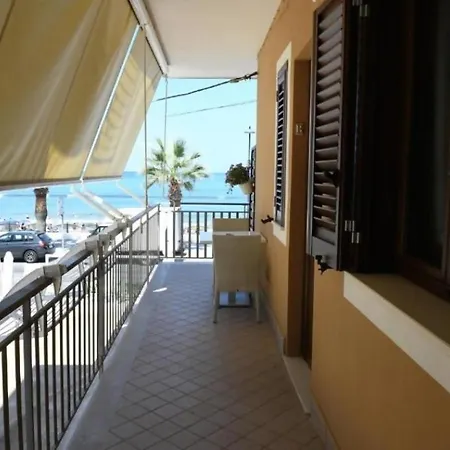 Bed & Breakfast Monti' Lungomare