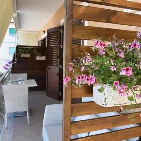 Monti' Lungomare 2*
