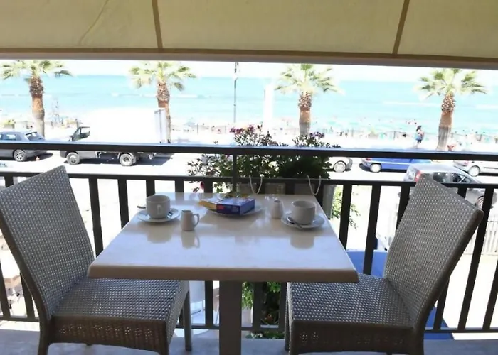 Monti' Lungomare 2*